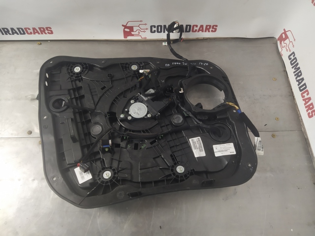 Механизм стеклоподъемника передней левой двери 82471C6000 HYUNDAI