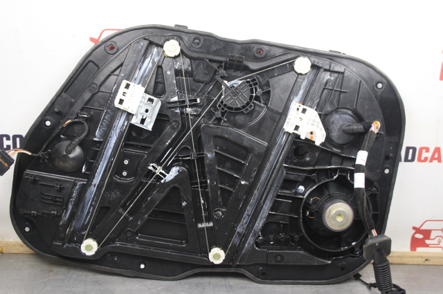 82471F3030 HYUNDAI купить в Николаев
