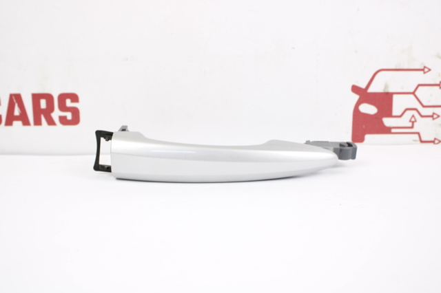 Ручка двери передней наружная 826406RR0A NISSAN