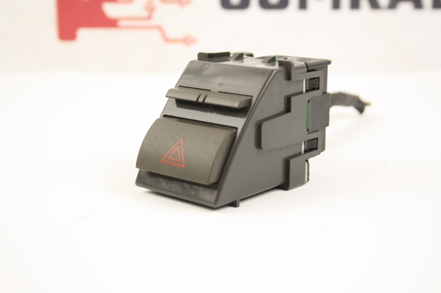 Кнопка аварийного сигнала 8433206100B1 TOYOTA