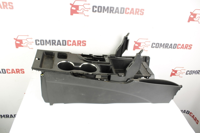 HYUNDAI 846114R000RY Консоль панели управления центральная в наличии Чернигов