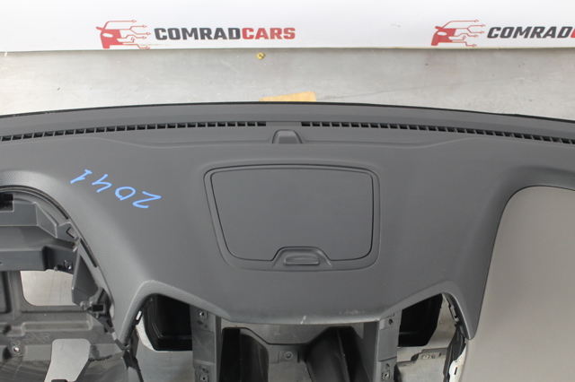 Передняя панель 847104Z000RYN HYUNDAI
