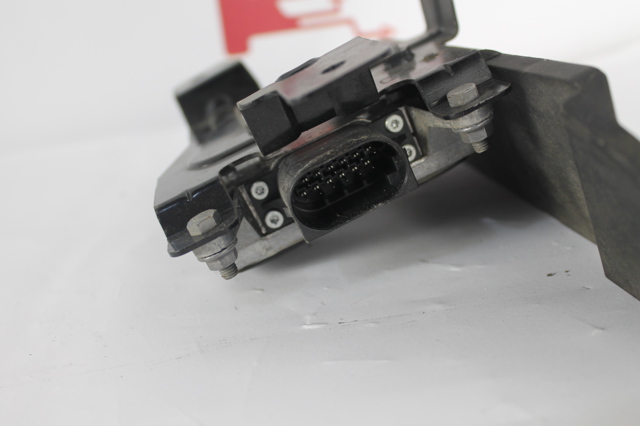 958213Q000 HYUNDAI купить в Полтава