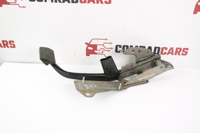 Педаль тормоза AV612467GB FORD