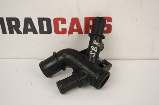 DS7G8K556CC FORD Фланец системы охлаждения (тройник) купить в Львов
