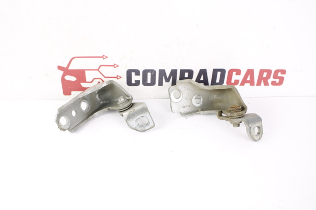 Петля передней двери, правой FT4Z5822800B FORD