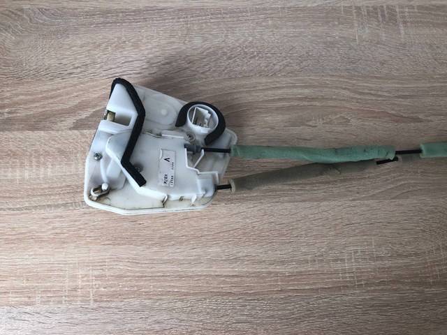 KB7W73310 Замок двери задней левой купить Днепр
