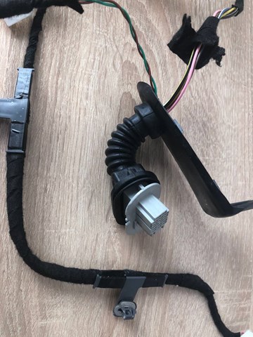 KB8M67220 MAZDA купить в Ирпень