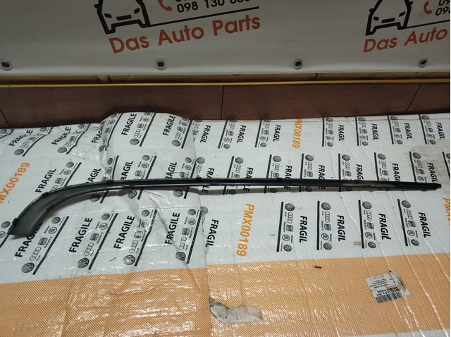 BMW 51128125434 Молдинг бампера заднего правый в наличии Киев