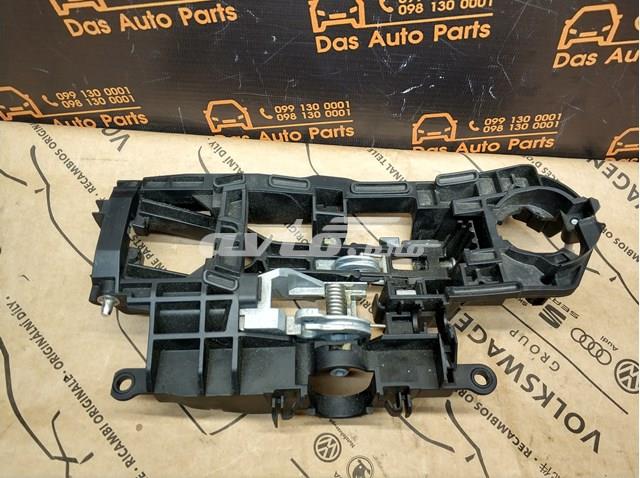 Держатель наружной ручки двери, передней левой 51217175649 BMW