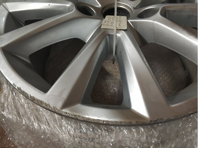 VAG 7P6601025C Диски колесные в наличии Чернигов
