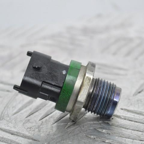 BOSCH 0281002839 Датчик давления топлива в наличии Львов