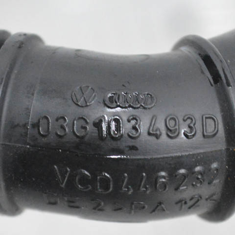 VAG 03G103493D Патрубок вентиляции картерных газов в наличии Чернигов