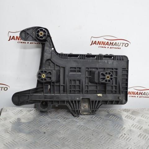Крепление аккумулятора 1K0915333C VAG