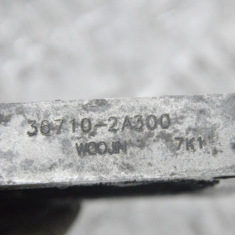 HYUNDAI 367102A300 Свеча накала в наличии Тернополь