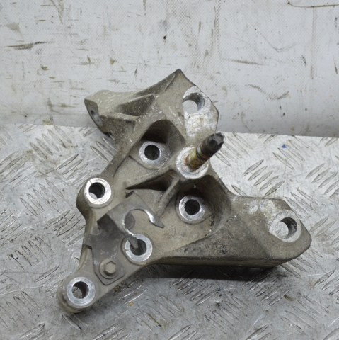 Крепление подушки коробки передач 3C117M125AB FORD