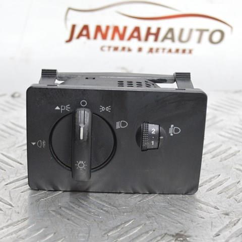 Переключатель света фар на "торпедо" 4M5T13A024EA FORD