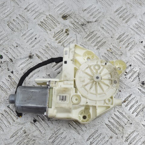 Мотор стеклоподъемника двери передней, правой 4M5T14553 FORD
