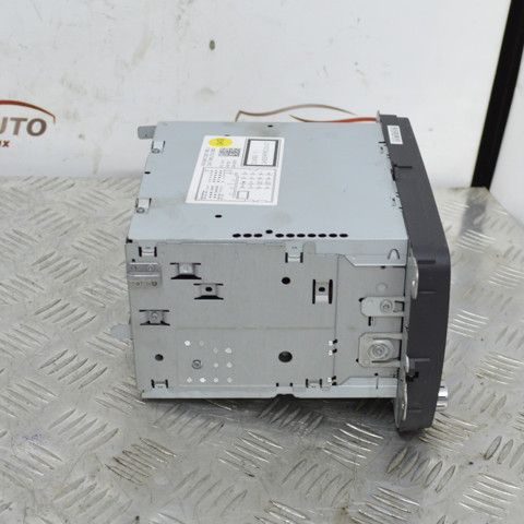 VAG 5M0035186J Магнитола (радио AM/FM), универсальная в наличии Черкассы