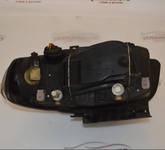 VAG 6K1941032A Фара правая в наличии Украина