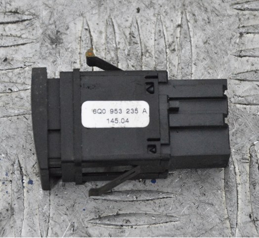 Аварийная кнопка 6Q0953235A VAG