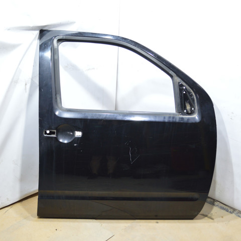 Пассажирская передняя дверь 80100EB330 NISSAN