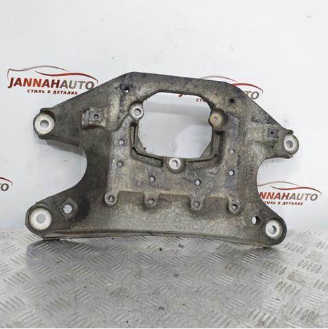 Кронштейн КПП 8K0399263AF VAG