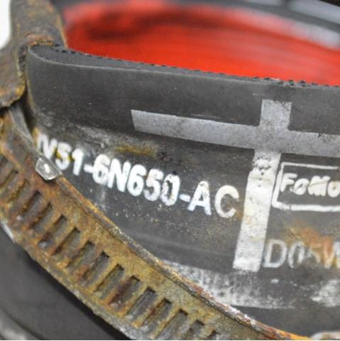FORD 8V516N650AC Патрубок интеркулера в наличии Сумы