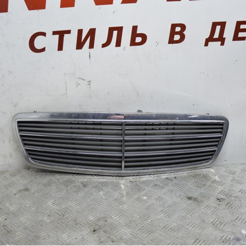 A2038800483 MERCEDES Решетка радиатора купить в Черкассы