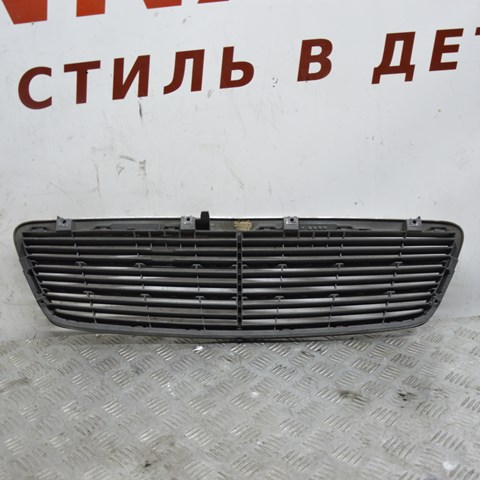 MERCEDES A2038800483 Решетка радиатора в наличии Винница