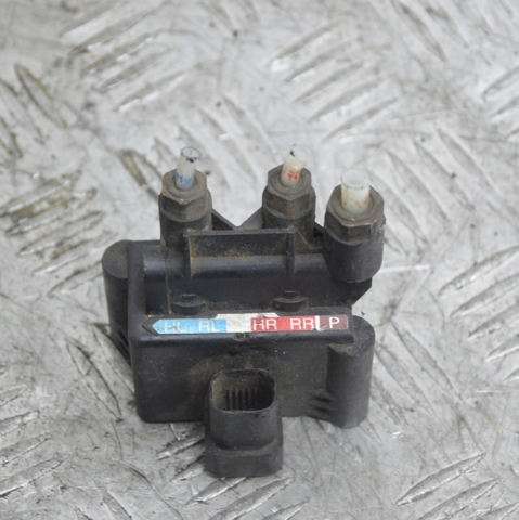 Блок клапанов гидравлической подвески AБС (ABS) A2513200158 MERCEDES