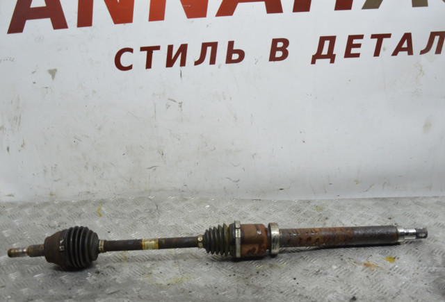 Полуось передняя, правая Форд Фокус 3