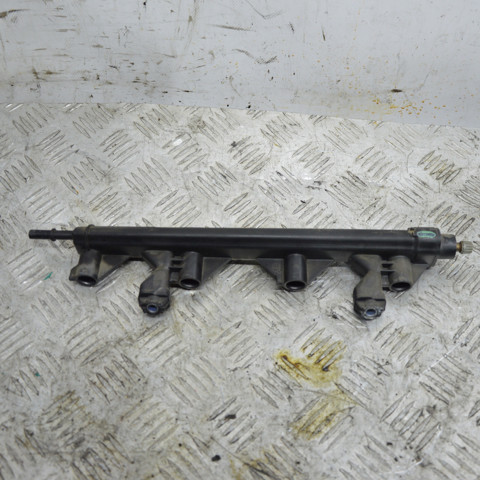 V757564580 PEUGEOT Распределитель топлива (рампа) купить в Ровно