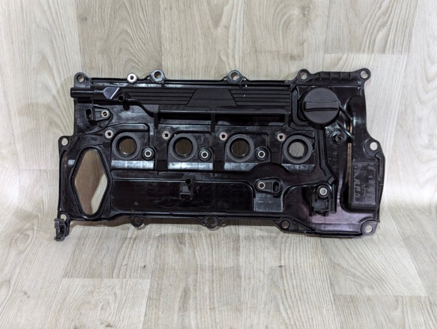 Крышка клапанов 1120124031 TOYOTA