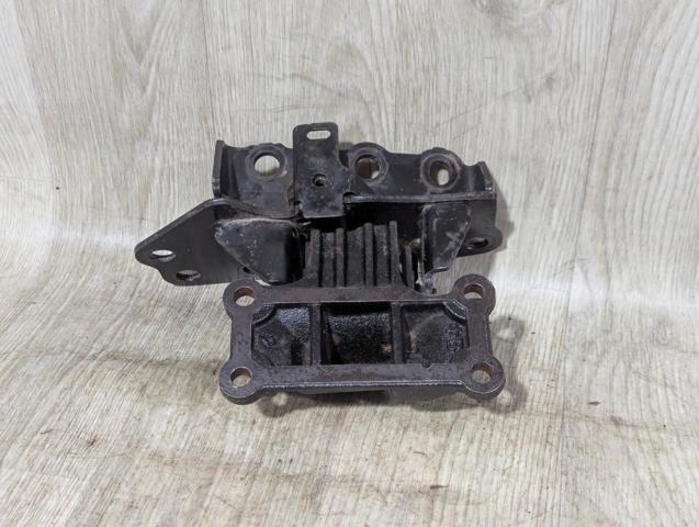 Левая подушка двигателя 1237231110 TOYOTA