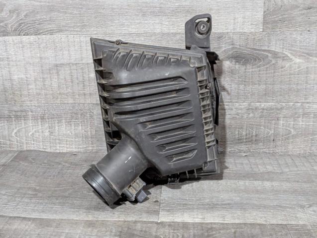 Корпус воздушного фильтра в сборе 13718513916 BMW