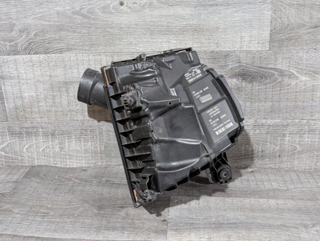BMW 13718513916 Корпус воздушного фильтра в наличии Львов