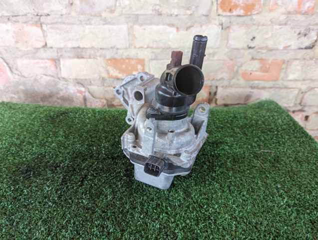 TOYOTA 16032F0010 Помпа водяная (насос) охлаждения, в сборе с корпусом в наличии Черкассы