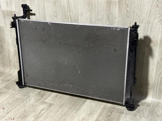 TOYOTA 1640025170 Радиатор охлаждения двигателя в наличии Ровно