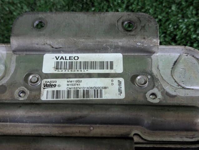 BMW 17217638582 Радиатор масляный в наличии Тернополь