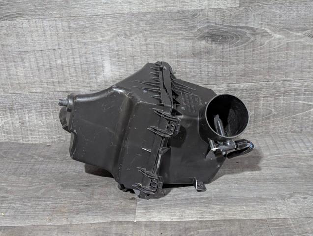 TOYOTA 1770036340 Корпус воздушного фильтра в наличии Киев