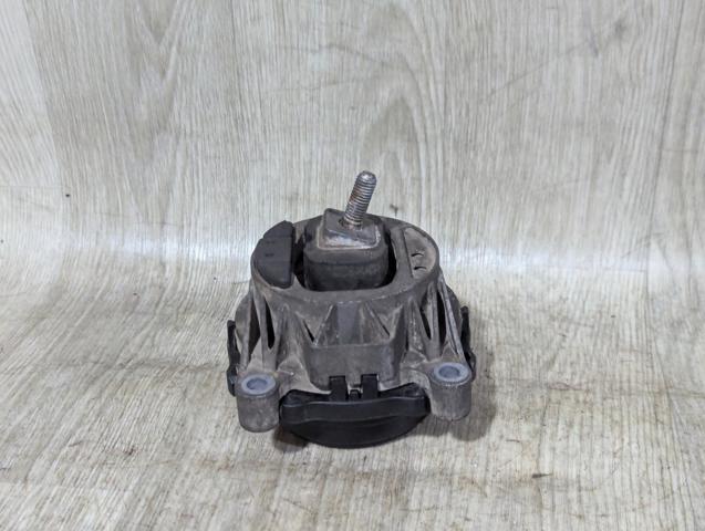 22116785711 BMW Левая подушка двигателя купить в Киев