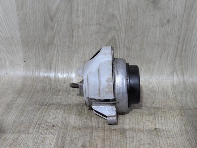 22116785716 BMW Подушка (опора) двигателя правая купить в Черновцы