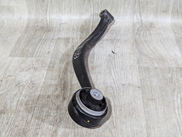 BMW 31106787674 Рычаг передней подвески нижний правый в наличии Сумы