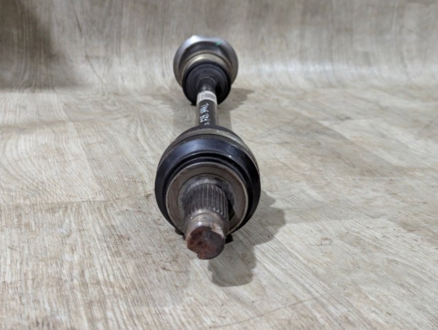 BMW 33207598037 Полуось задняя левая в наличии Ровно
