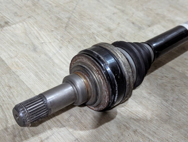 BMW 33208603099 Полуось задняя левая в наличии Ровно