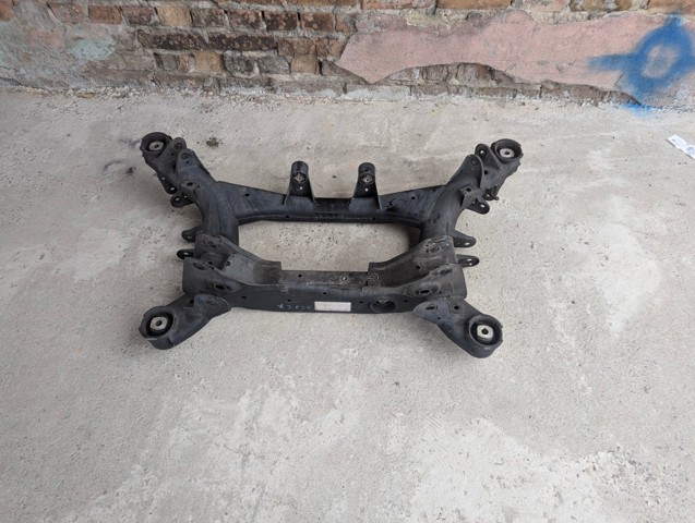 33316857983 BMW Балка задней подвески (подрамник) купить в Винница