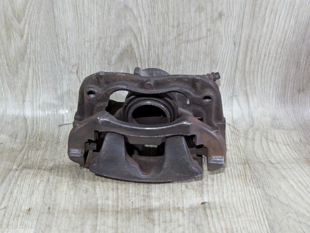 34116860268 BMW Суппорт тормозной передний правый купить в Черновцы