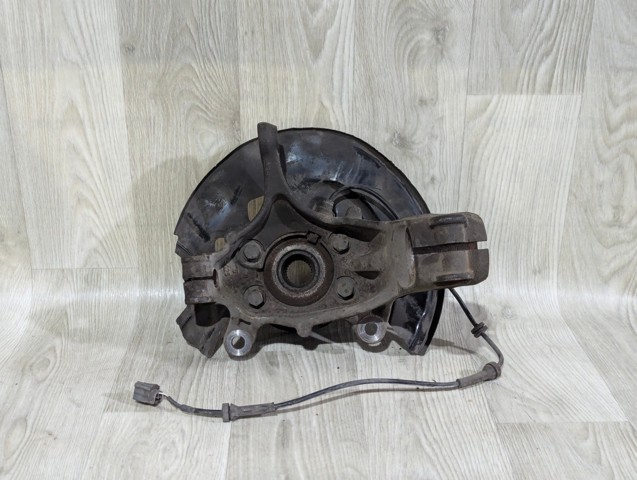 NISSAN 400144EA0A Цапфа передняя правая в наличии Павлоград