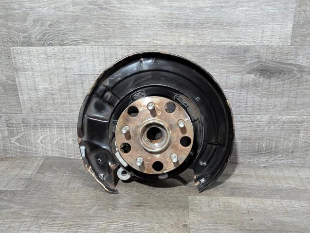 TOYOTA 4230453020 Цапфа задняя правая в наличии Хмельницкий